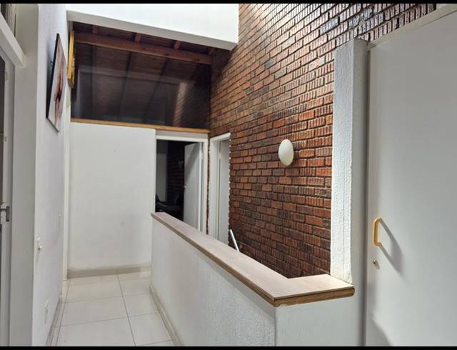 3 BEDROOM TOWNHOUSE FOR SALE IN THE HILL